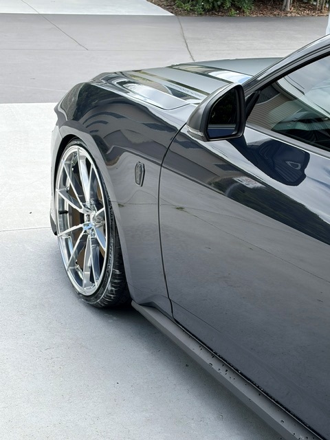 Vehicle photo 5